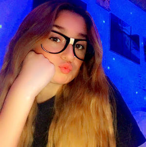 Meet your Posher, Arianna